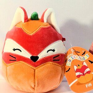 Fifi the Fox in a pumpkin shell 5" Squishmallow. New With Tags Halloween 2022